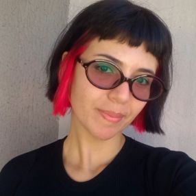 Carolina, Babá em Caraguatatuba
