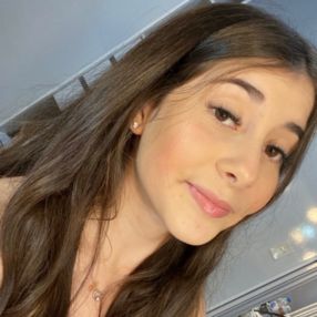 Bruna, Babá em Montenegro