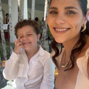 Lys, Família em Goiânia