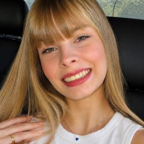 Evelyn, Babá em Mafra