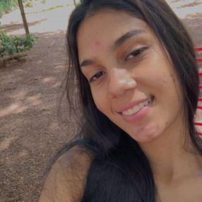 Isabelle, Babá em Paraguaçu Paulista