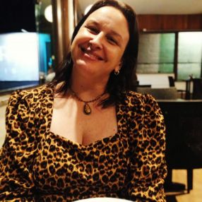 Valéria, Babysitter in Taboão da Serra