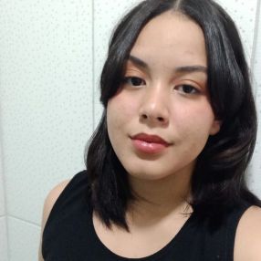 Anna Karoliny, Babá em Poções