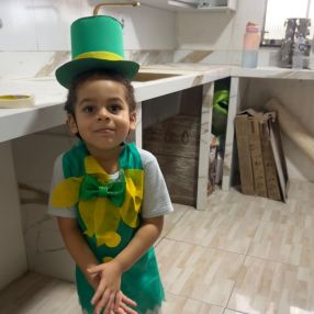 Larissa, Família em Salvador