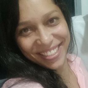 Karolaine, Babá em Betim