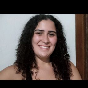 Larissa, Babá em Caeté