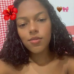Vivian, Babá em Pedras de Fogo