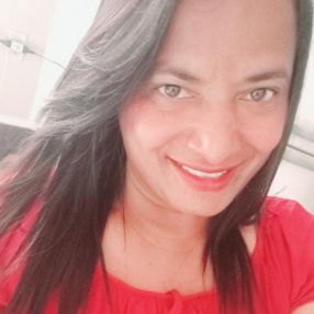 Sidneia, Família em Assis