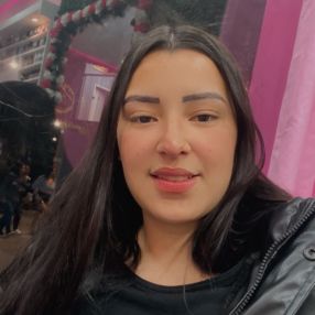 Thayna, Babá em Valparaíso