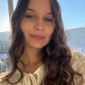 Ana Luiza, Babysitter in Francisco Beltrão