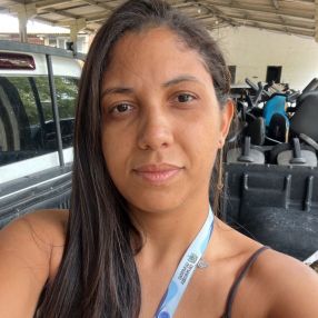 Rayana, Babá em Praia de Fagundes