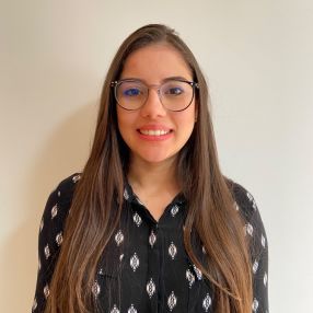 Brenda Emanuely, Babysitter in Curitiba