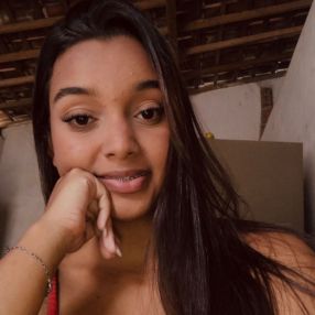 Estefanne, Babá em Penedo