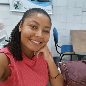 Vanessa, Babá em Recife