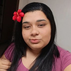 Karina, Babá em Sombrio