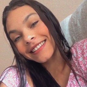Larissa, Babá em Holambra