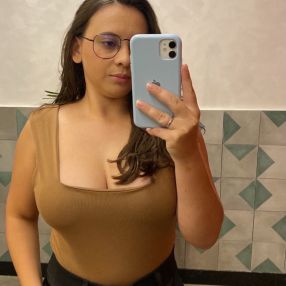Amanda, Babá em Iguatu