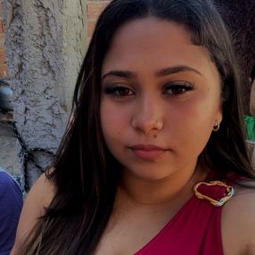 Vitoria gabriela, Babá em Bom Despacho