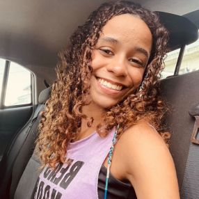 Amanda, Babá em Saquarema