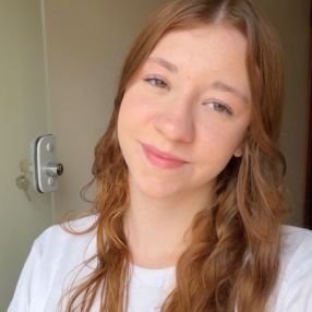 Vitoria Gilda, Babá em Vera Cruz