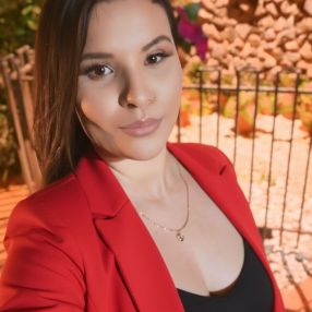 Luana, Babá em Dourados