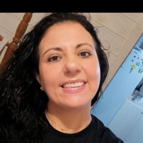 Cristiane, Babá em Eldorado do Sul