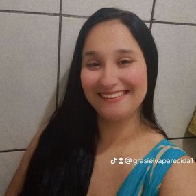 Grasiely, Babá em Barbacena
