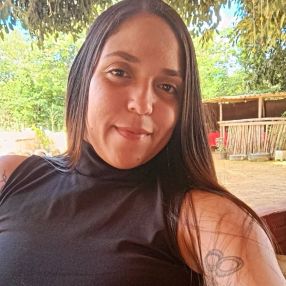 Lidiane, Babá em Novo Gama