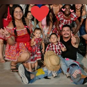 Iza, Família em Manaus