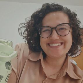 Emanuele, Babá em Três Corações