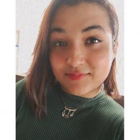Tharla, Babysitter in Joinville