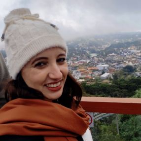Grazi, Babá em Lorena