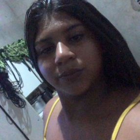 Layane, Babá em Paraipaba