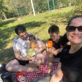 Mikaela, Família em Novo Hamburgo