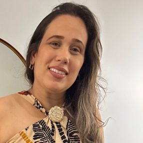 Thabata, Família em Betim
