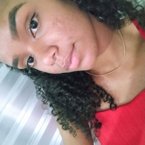 Larissa, Babá em Entre Rios