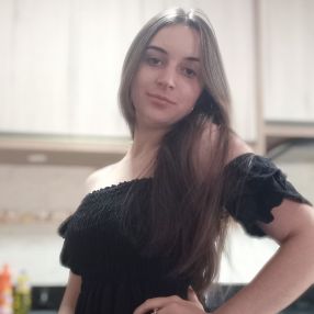 GABRIELA, Babá em Rio dos Cedros