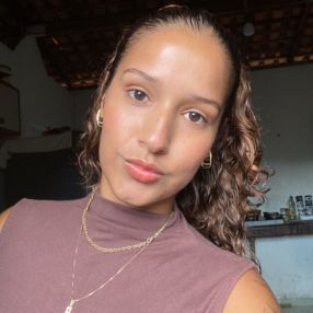 Clicia, Babá em Teutônia