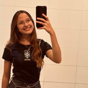 Anne, Babá em Caxias