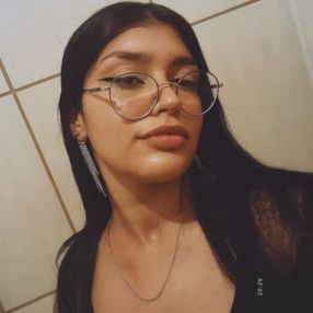 Julia, Babá em Santa Fé do Sul