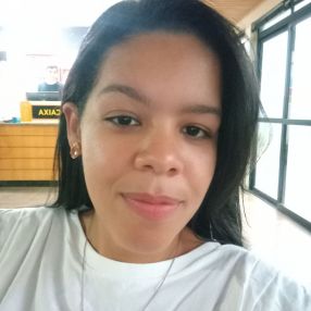 Carolina, Babá em Abreu e Lima