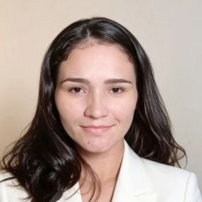 Daniele, Babá em Rio Branco