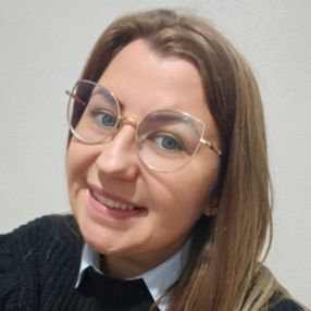 Sandrine, Babá em Dois Irmãos