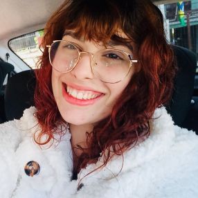 Andressa, Babá em São Francisco do Sul