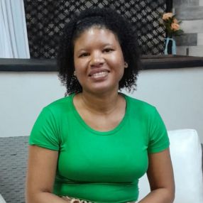 Joice, Babá em Niterói