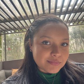 Ana, Família em Salto