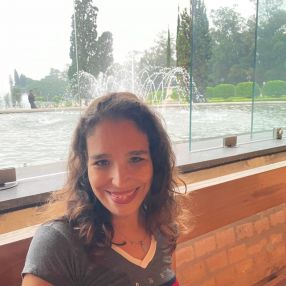 Pryscilla , Babá em Porto Alegre