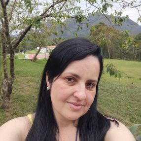 Elisa, Babá em Nova Friburgo
