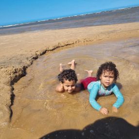 Jayza, Família em Fundão