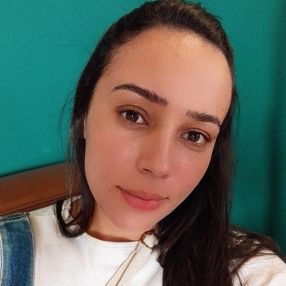 Bruna Daniele, Babá em Varginha